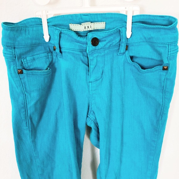 Blue Jeans with silver Studs from F21 - Picture 2 of 7